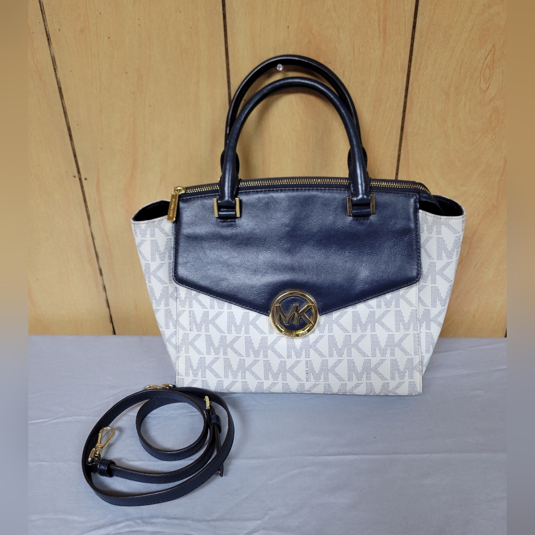 Michael Kors Signature Large Hudson Satchel